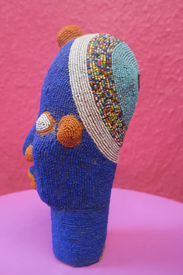 Authentic Bamileke Head - MidnightBlue (2nd photo) Authentic Bamileke Head - MidnightBlue (2nd photo)