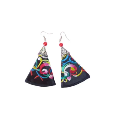 YI Embroidered Earring (Black)