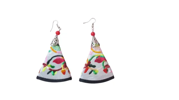 YI EMBROIDERY EARRING (WHITE) £25. YI EMBROIDERY EARRING (WHITE) £25.